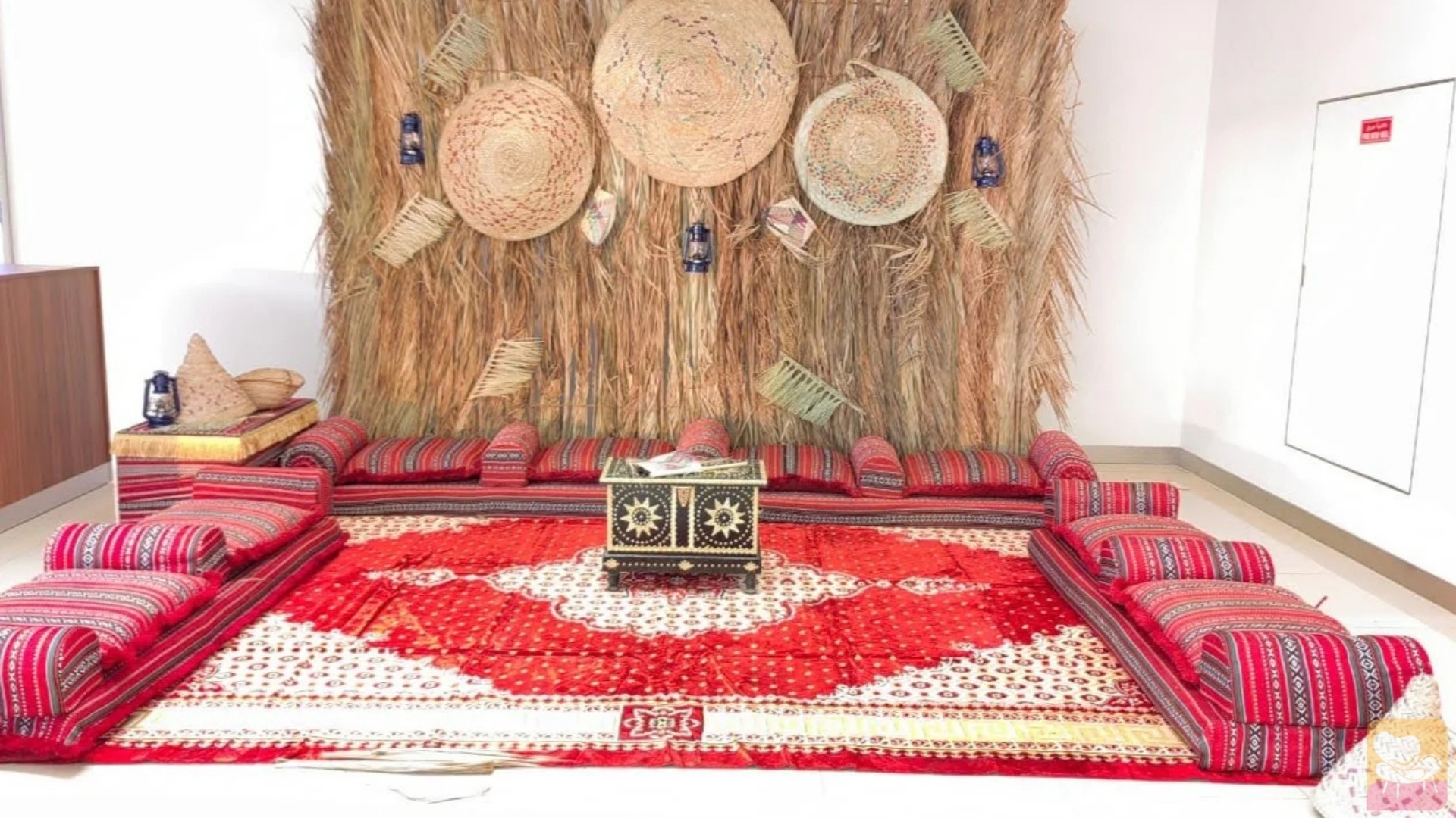 Low Sitting of Ramadan Festivals